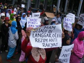 Seratusan Demonstran Kecam Hade di Hari HAM Sedunia