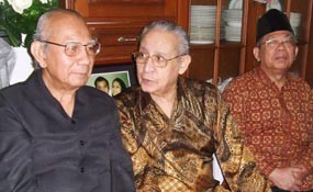 SBY Pimpin Pemakaman Ali Alatas di TMP Kalibata