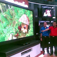 Puaskan Konsumen, Panasonic Luncurkan TV 103 Inch