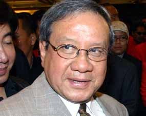 Akbar Tandjung: Poros Tengah II Tidak Akan Berhasil