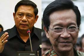 SBY dan Sri Sultan Bersalaman di Prambanan