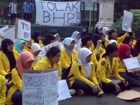 UU Badan Hukum Pendidikan Disahkan DPR