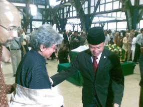 Pemikir yang Beda di Zamannya