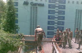Satpol PP Bongkar Aset Milik Air Ganesha