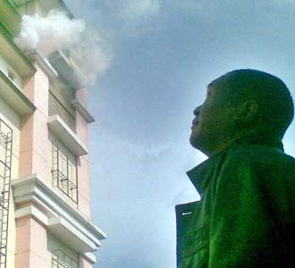 Simulasi Kebakaran di Pasar Baru