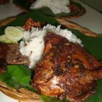 Ketagihan Nasi Bebek dan Sambal Hijau 