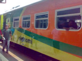 Lokomotif KA Bengawan Terbakar 