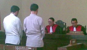 Pejabat NII Divonis 3 Tahun Penjara