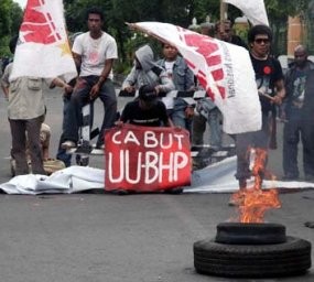 MK Tawarkan Uji Materi Sebagai Solusi Polemik UU BHP