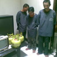 Curi Tabung Elpiji, 3 Pemulung Diringkus