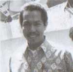 Sarjan Tahir Bangun Masjid dari Uang Oleh-oleh