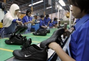17 Perusahaan Sepatu Ajukan Restrukturisasi Mesin