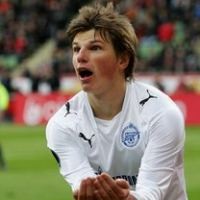 Arshavin Nego dengan Arsenal 