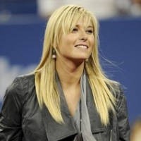 Sharapova Juga Panas di Dunia Game