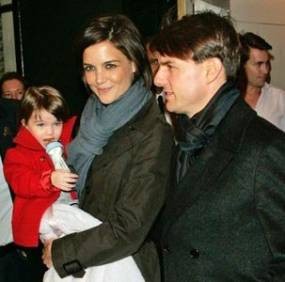 Tom Cruise Habiskan Rp 67 Juta Untuk Kertas Kado Natal