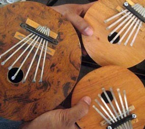 Alat Musik Tradisional Jamaica Dibuat Di Banyuwangi