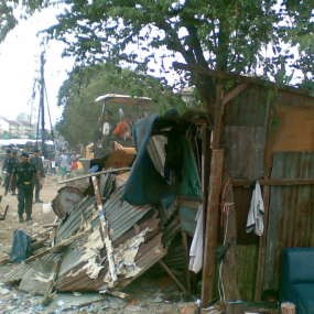 Pelebaran Sungai BKB, Ratusan Rumah dan Kios Pasar Digusur