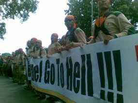 Medan Merdeka Selatan Dipadati Massa PKS, Macet 500 Meter