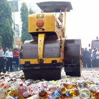Tutup Tahun 2008, Polisi Kediri Musnahkan Miras dan Narkoba