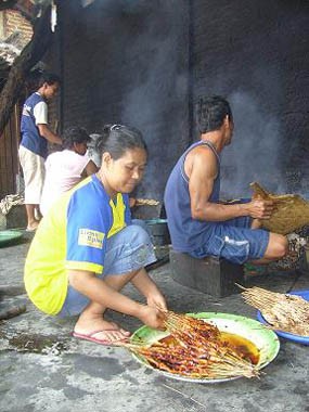Manis dan Sedapnya Sate Ayam Khas Ponorogo