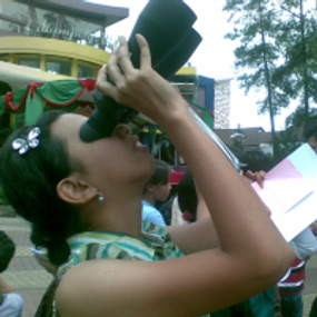 Hari Pertama Masuki 2009, Matahari Diteropong di Ciwalk Bandung