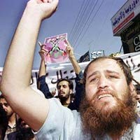 Puluhan Ribu Ikhwanul Muslimin Serukan Pembalasan