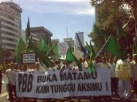 500 Anggota Persis Geruduk Dubes AS