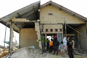 27 Rumah Penduduk di Kelurahan Wosi Ambruk 