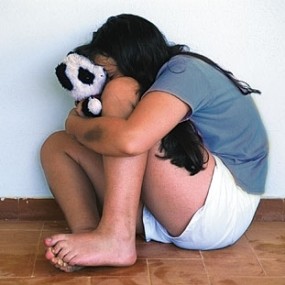 Duhh!! Satpam Perkosa Gadis di Tanah Kosong