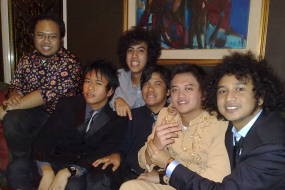 Giring Bergelar Haji, Personel Nidji Stop Ngomong Jorok