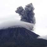 Diguyur Hujan Deras, Semeru Muntahkan Lahar Dingin