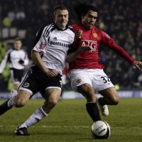 Derby Tundukkan MU