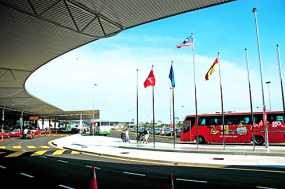 Kebakaran di Bandara Malaysia, Penumpang dan Staf Dievakuasi