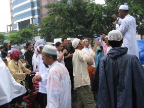 Etnis Arab di Solo Demo, Sebut Negara-negara Arab Macan Ompong