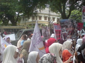 Desak Rafah Dibuka, Massa Demo Kedubes Mesir