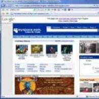 Asyikkkk...... Nongkrong di Myspace Sambil Nonton TV