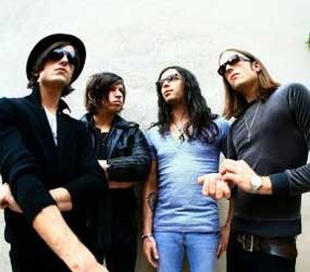 Album Kings of Leon Paling Laris di Australia