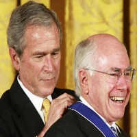 Howard & Blair Dapat Medali dari Bush