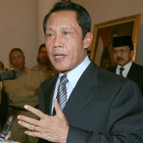 Sutiyoso: Kalau Marah-Marah Tidak Selesai