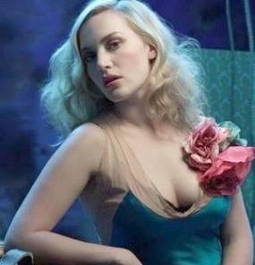 Pantiesdagi mushuklarning yaqindan olingan fotosuratlari