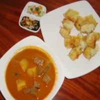 Gurihnya Martabak Jambi dan Segarnya Es Kacang Merah