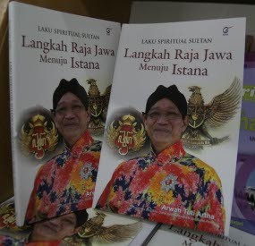Buku Laku Spiritual Sultan Diluncurkan