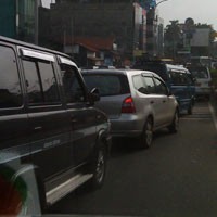 Truk Mogok Dievakuasi, Ciputat-Pasar Jumat Lancar