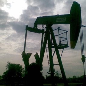 Exxon Bersikukuh Kembangkan Natuna