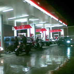 Pagi Hari, SPBU di Jakarta Normal