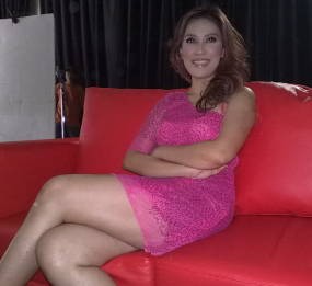 Sophie Navita Jadi Hot Mama