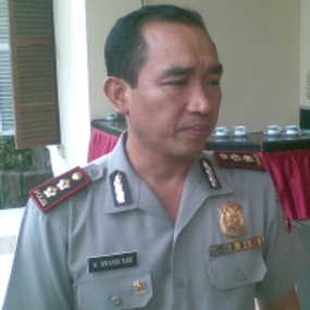Menipu, Seorang Anggota Polisi Dipecat