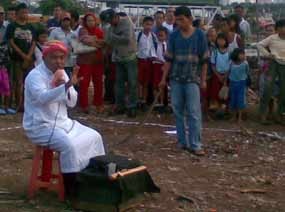 Hiburan Gaib di Tengah Jakarta