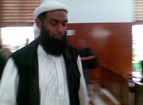 Teroris Singapura Minta Diadili di Palembang