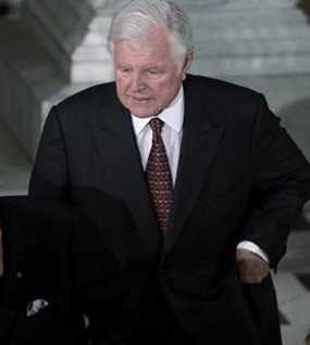 Kondisi Senator Kennedy Membaik